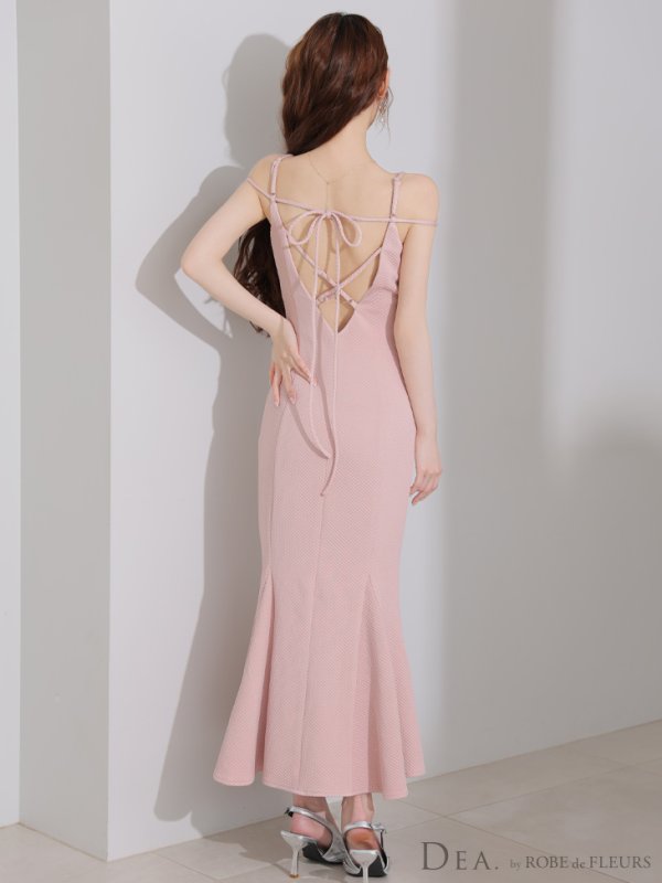 ピンク モデル:ももか 身長:156cm 着用サイズ:Sサイズ