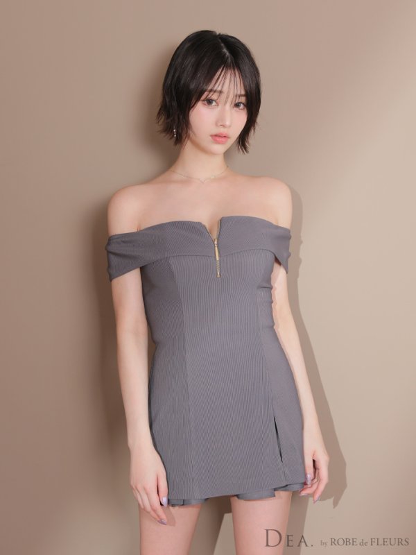 グレー モデル:りこ 身長:156cm 着用サイズ:Sサイズ