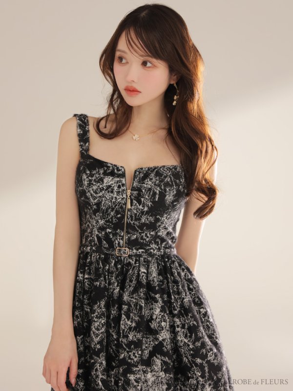 ブラック　モデル：ゆめ　身長：160cm　着用サイズ：Sサイズ