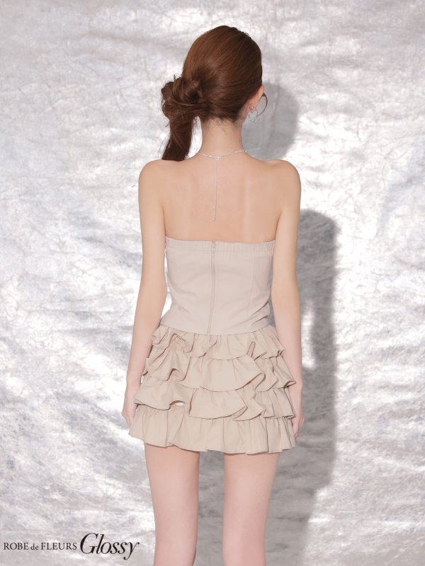 ベージュ　モデル：まりん　身長：164cm　着用サイズ：Sサイズ