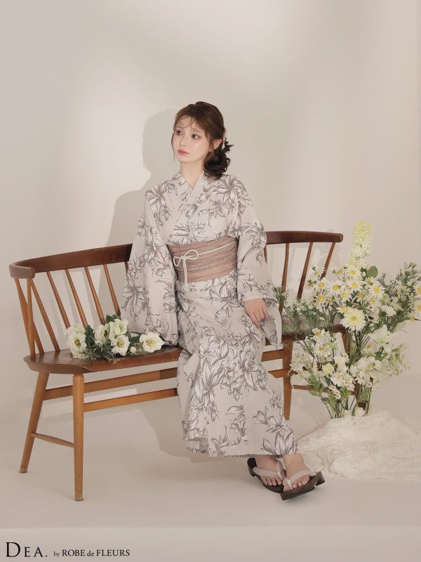 ベージュ　モデル：ももか　身長：156cm　着用サイズ：Fサイズ