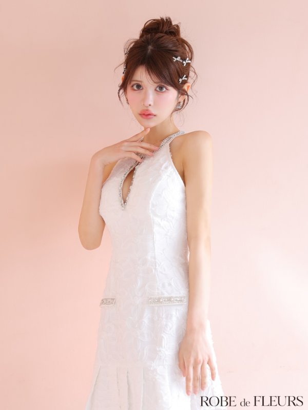 ホワイト　モデル：まりん　身長：164cm　着用サイズ：Sサイズ