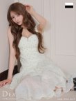 ホワイト モデル：まみ　身長：161cm　着用サイズ：Sサイズ