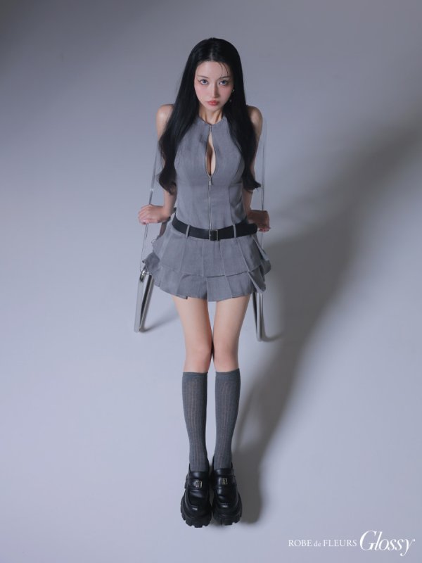 グレー モデル：まおちゃる　身長：158cm　着用サイズ：Sサイズ