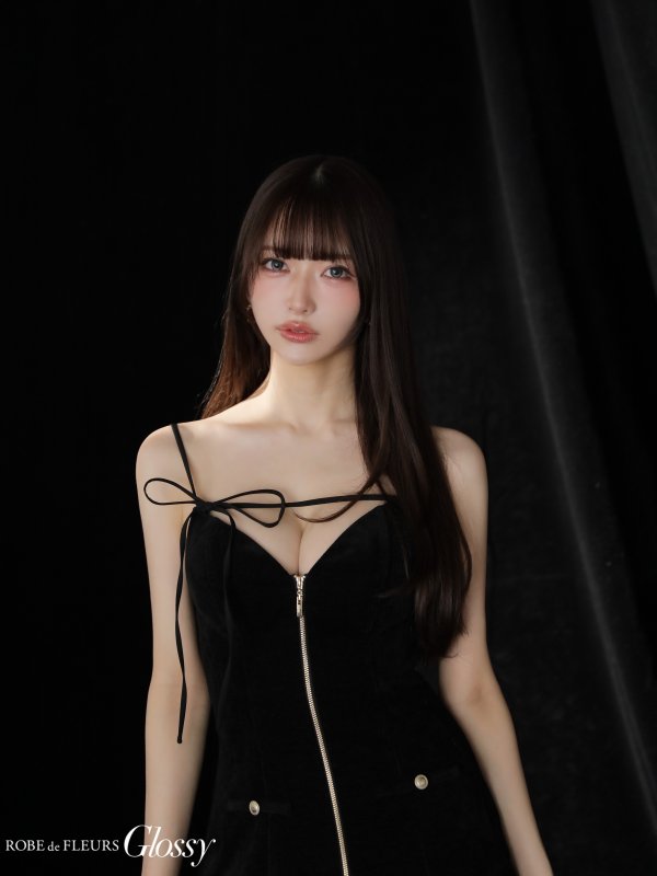 ブラック　モデル：あすか　身長：170cm　着用サイズ：Sサイズ