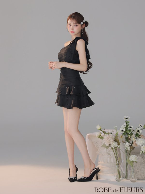 ブラック モデル：ももか　身長：156cm　着用サイズ：Sサイズ