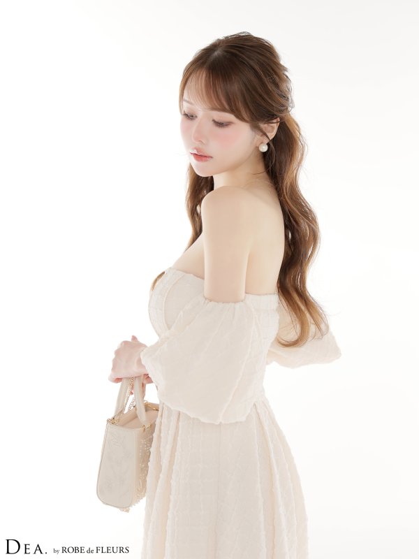 アイボリー モデル：ゆめ　身長：160cm　着用サイズ：Sサイズ