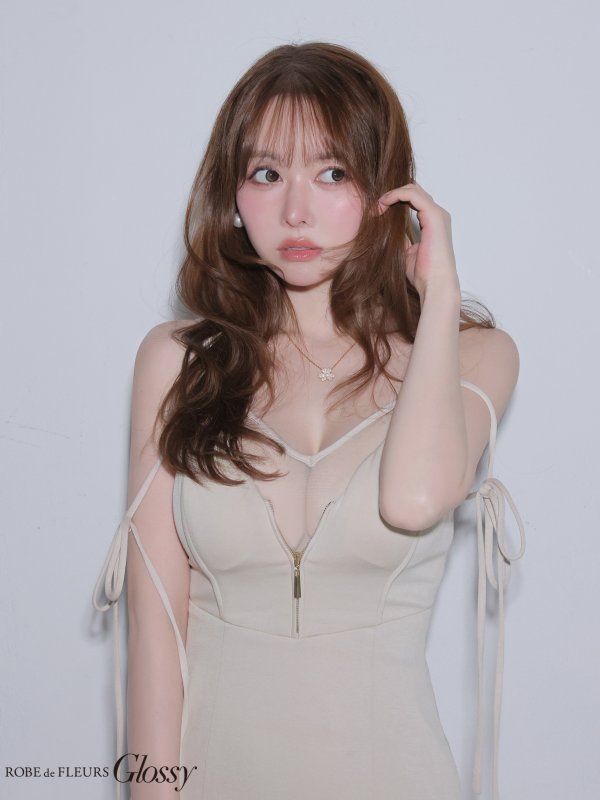 ベージュ　モデル：ゆめ　身長：160cm　着用サイズ：Sサイズ