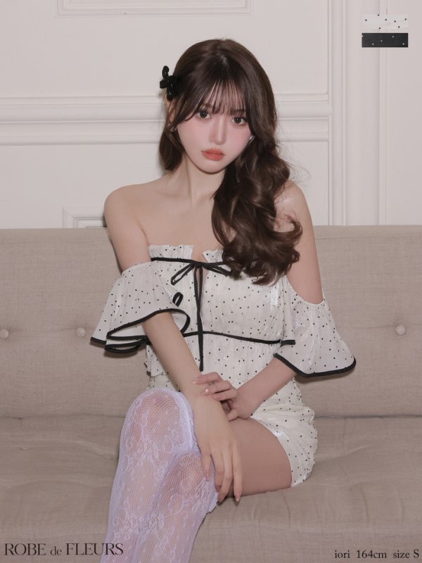 アイボリー　モデル：いおり　身長：164cm　着用サイズ：Sサイズ