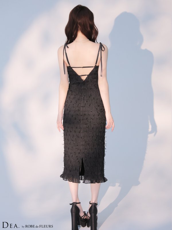 ブラック モデル：羽澄まり　身長：158cm　着用サイズ：Sサイズ