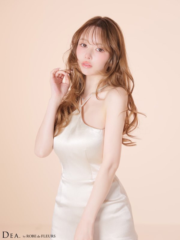 アイボリー モデル：ゆめ　身長：160cm　着用サイズ：Sサイズ