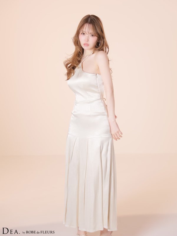 アイボリー モデル：ゆめ　身長：160cm　着用サイズ：Sサイズ