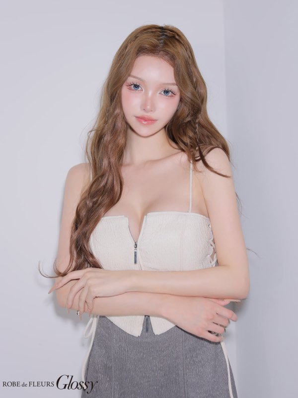 アイボリーxグレー しおん　身長：158cm　着用サイズ：Sサイズ