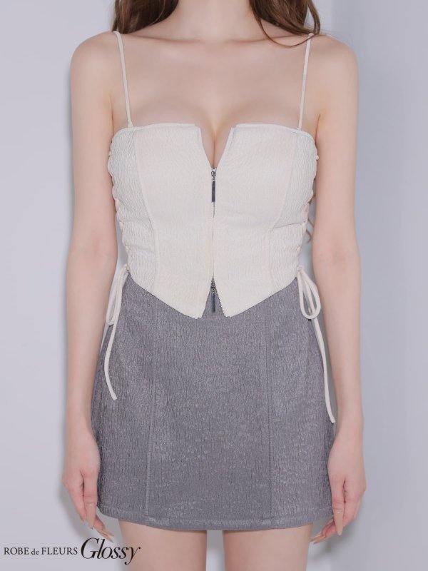 アイボリーxグレー しおん　身長：158cm　着用サイズ：Sサイズ