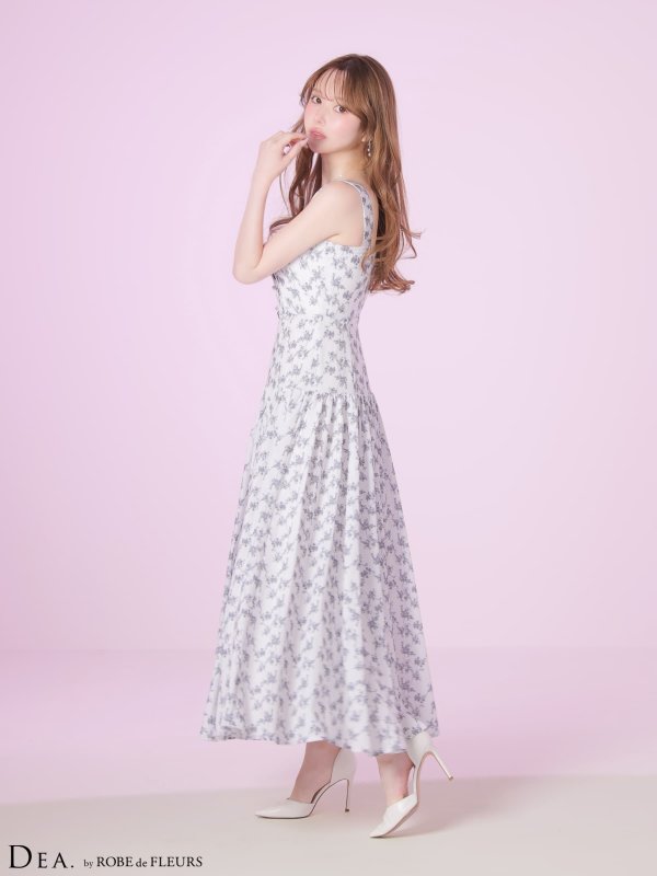 ホワイトxブルー　モデル：ゆめ　身長：160cm　着用サイズ：Sサイズ