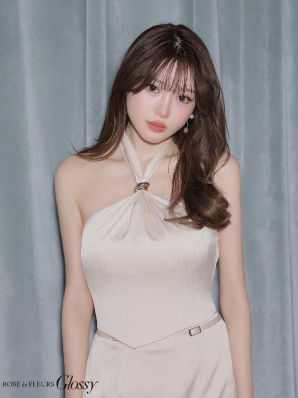 アイボリーベージュ　モデル：いおり　身長：164cm　着用サイズ：Sサイズ