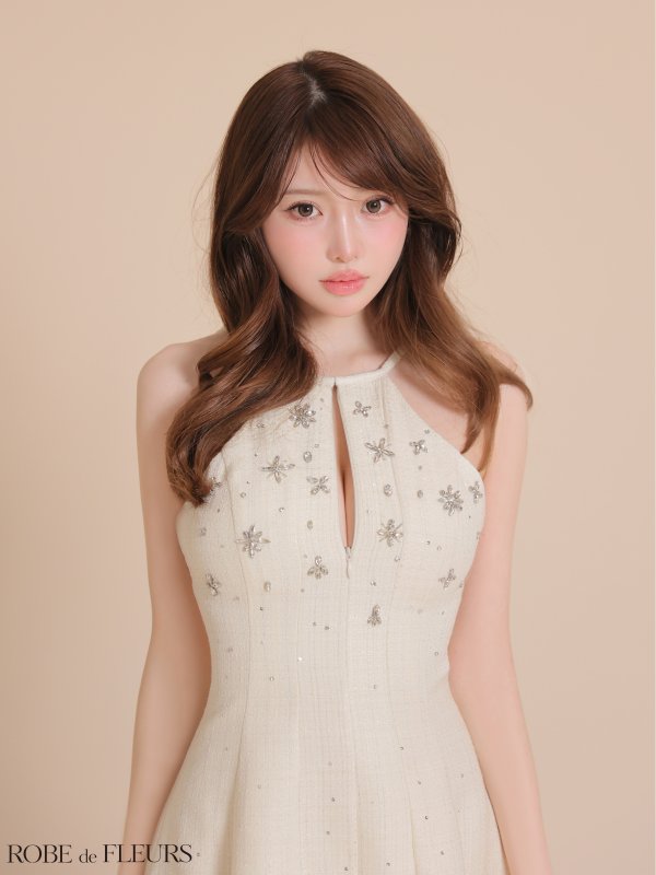 アイボリー　モデル：いおり　身長：161cm　着用サイズ：Sサイズ