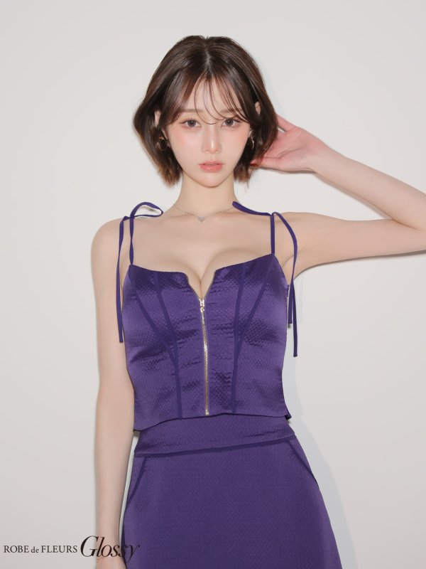 ロイヤルパープル モデル：りこ　身長：156cm　着用サイズ：Sサイズ