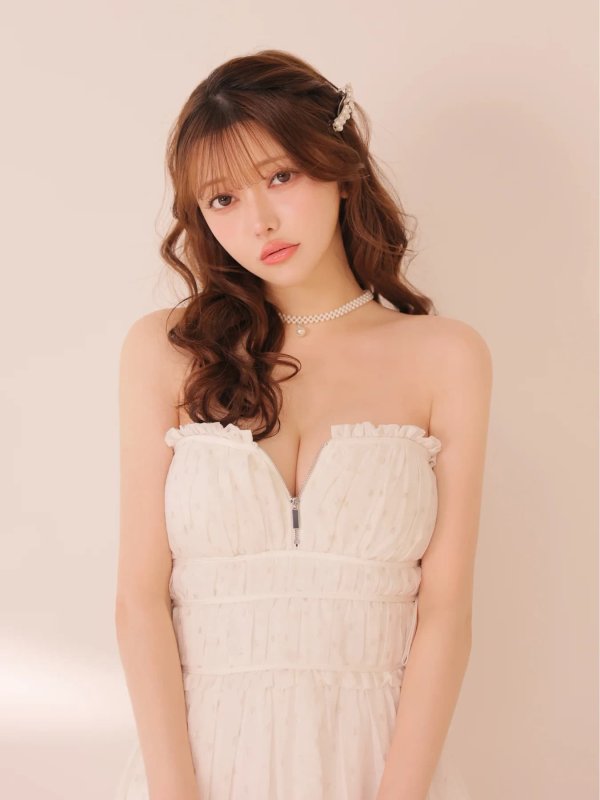 ホワイト　モデル：ゆめ　身長：160cm　着用サイズ：Sサイズ
