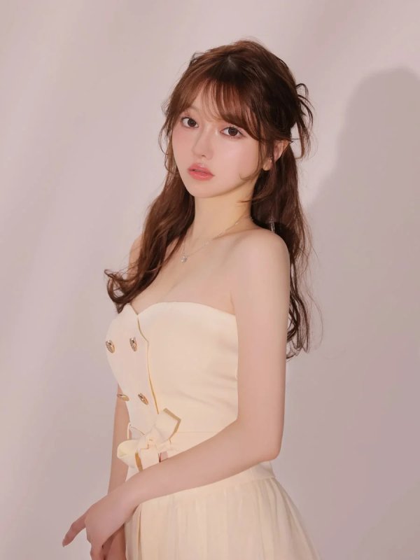 アイボリー　モデル：羽澄まり　身長：158cm　着用サイズ：Sサイズ