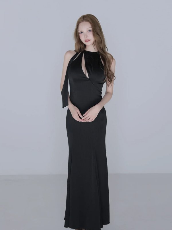 ブラック　モデル：しおん　身長：158cm　着用サイズ：Sサイズ