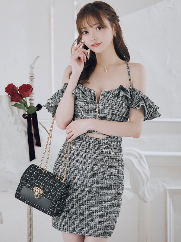 画像2: XSサイズあり【IRMA/イルマ】ツイード/ キャミソール/ フリル/ オフショルダー/ カットアウト/ タイト/ ミニドレス/ キャバドレス【HC02】 (2)