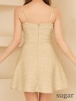 ベージュ　モデル：三上悠亜　身長：159cm　着用サイズ：Sサイズ