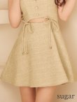 ベージュ　モデル：三上悠亜　身長：159cm　着用サイズ：Sサイズ