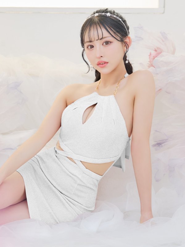 ホワイト モデル:カルア 身長:156cm:Sサイズ