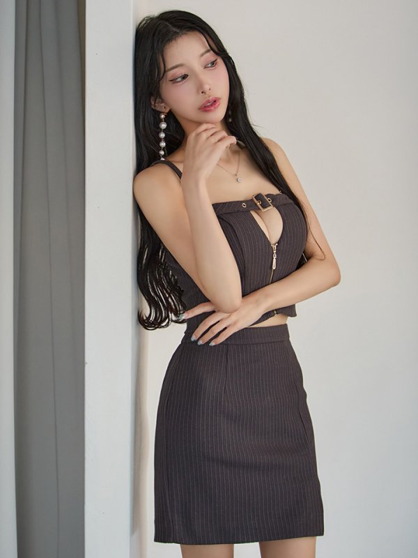 グレー　モデル：まおちゃる　身長：158cm　着用サイズ：Sサイズ