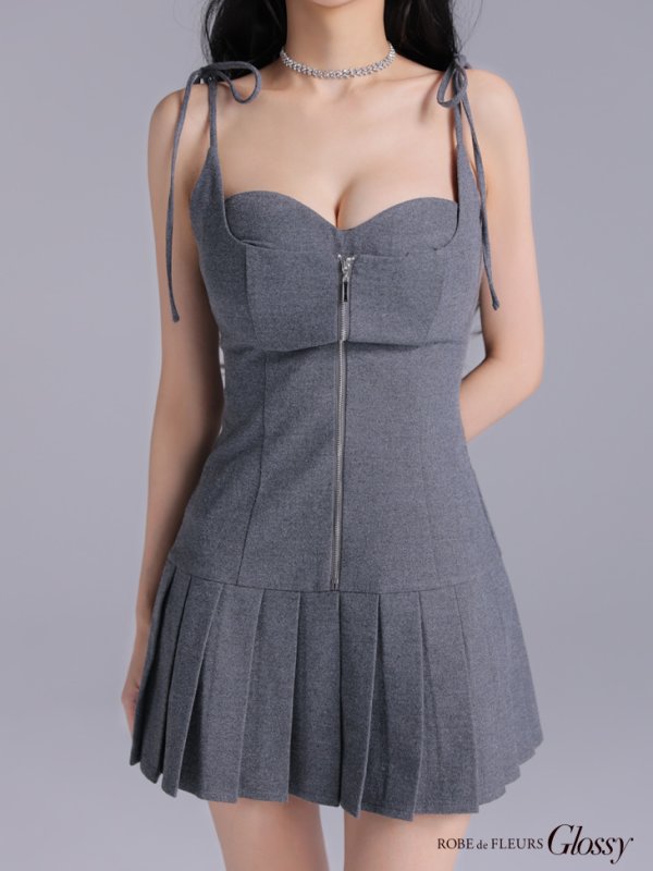 グレー　モデル：まおちゃる　身長：158cm　着用サイズ：Sサイズ