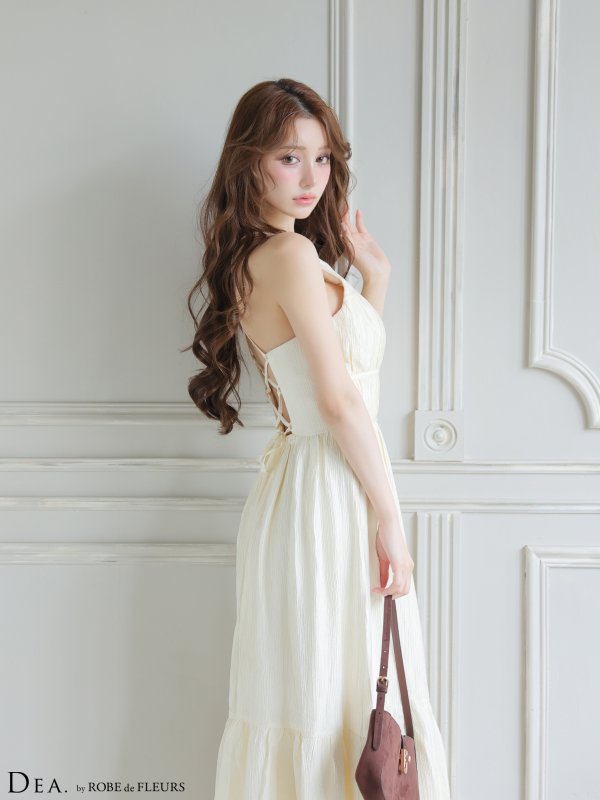 アイボリー モデル：ももか　身長：156cm　着用サイズ：Sサイズ