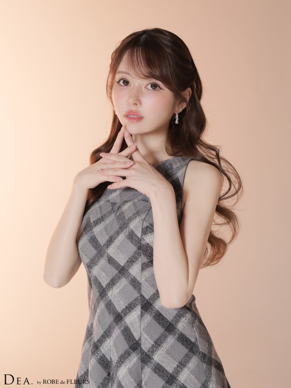 グレー　モデル：ゆめ　身長：160cm　着用サイズ：Sサイズ