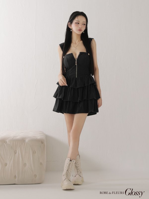 ブラック モデル：まおちゃる　身長：158cm　着用サイズ：Sサイズ