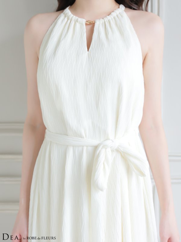 アイボリー　モデル：羽澄まり　身長：166cm　着用サイズ：Sサイズ