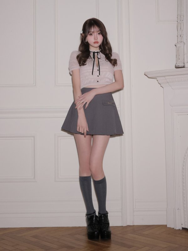 ピンクベージュxグレー　モデル：いおり　身長：164cm　着用サイズ：Sサイズ