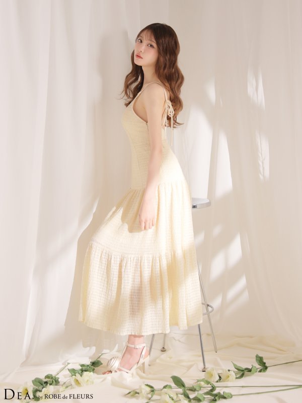 アイボリー　モデル：いおり　身長：164cm　着用サイズ：Sサイズ