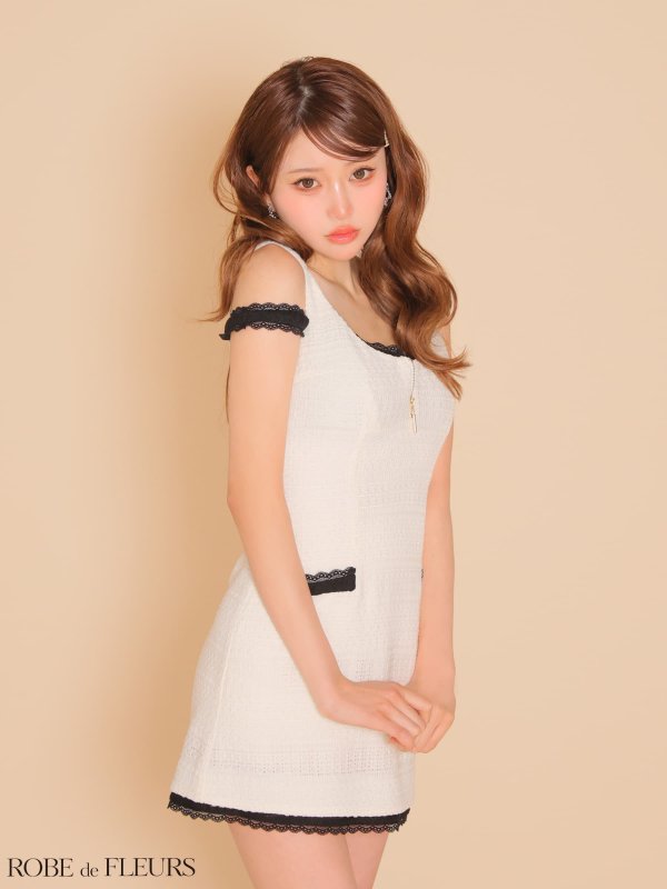 アイボリーxブラック　モデル：いおり　身長：161cm　着用サイズ：Sサイズ