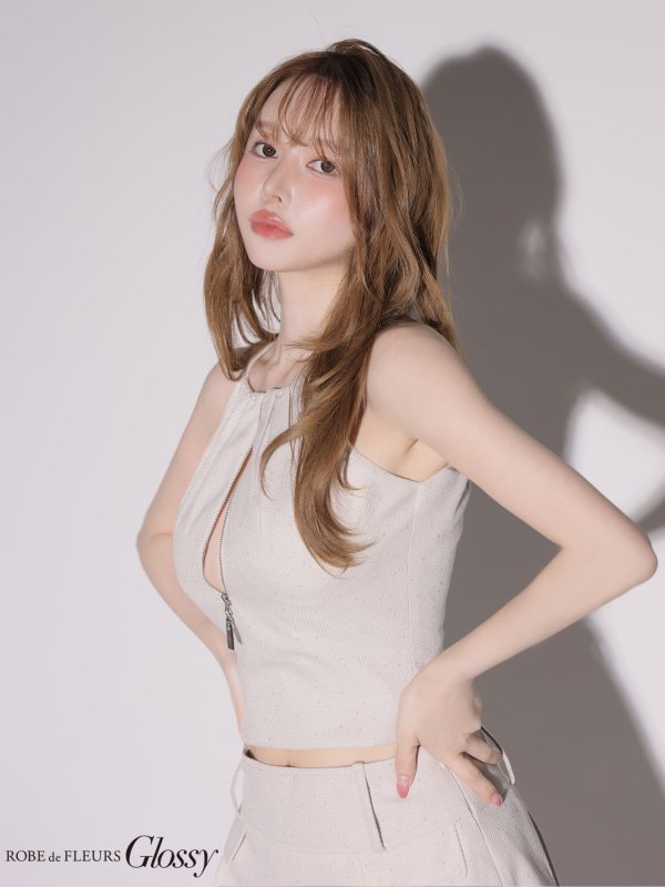 ベージュ　モデル：ゆめ　身長：160cm　着用サイズ：Sサイズ
