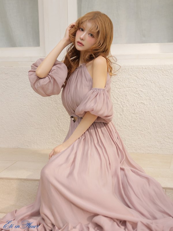 ピンク　モデル：まりん　身長：164cm　着用サイズ：Sサイズ