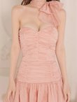ピンク モデル：まりん　身長：164cm　着用サイズ：Sサイズ