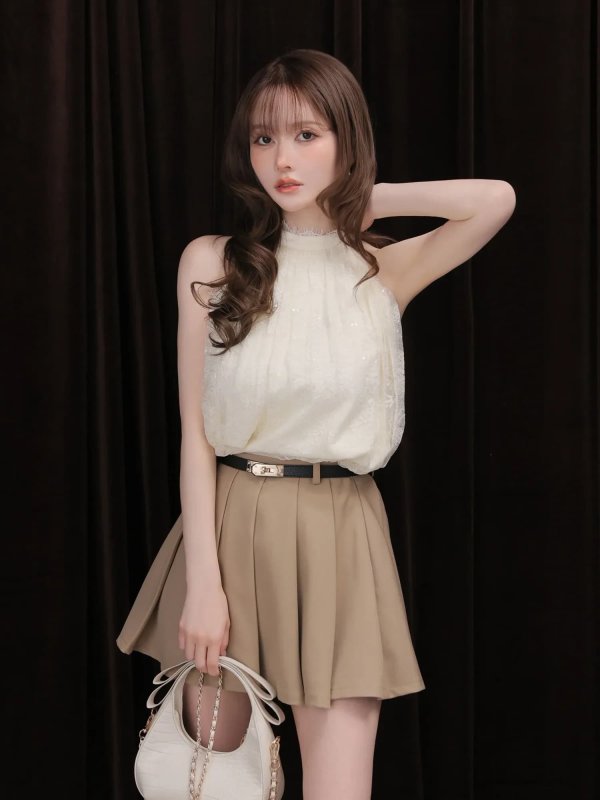 アイボリーxベージュ モデル：ゆめ　身長：160cm　着用サイズ：Sサイズ