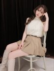 アイボリーxベージュ モデル：ゆめ　身長：160cm　着用サイズ：Sサイズ