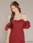 レッド　モデル：ももか　身長：156cm　着用サイズ：Sサイズ