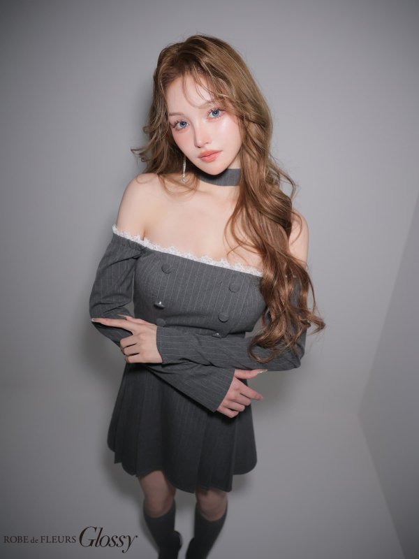 グレー　モデル：しおん　身長：158cm　着用サイズ：Sサイズ