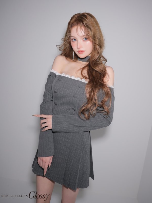 グレー　モデル：しおん　身長：158cm　着用サイズ：Sサイズ