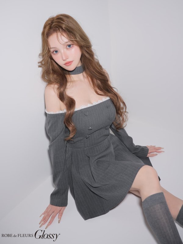 グレー　モデル：しおん　身長：158cm　着用サイズ：Sサイズ