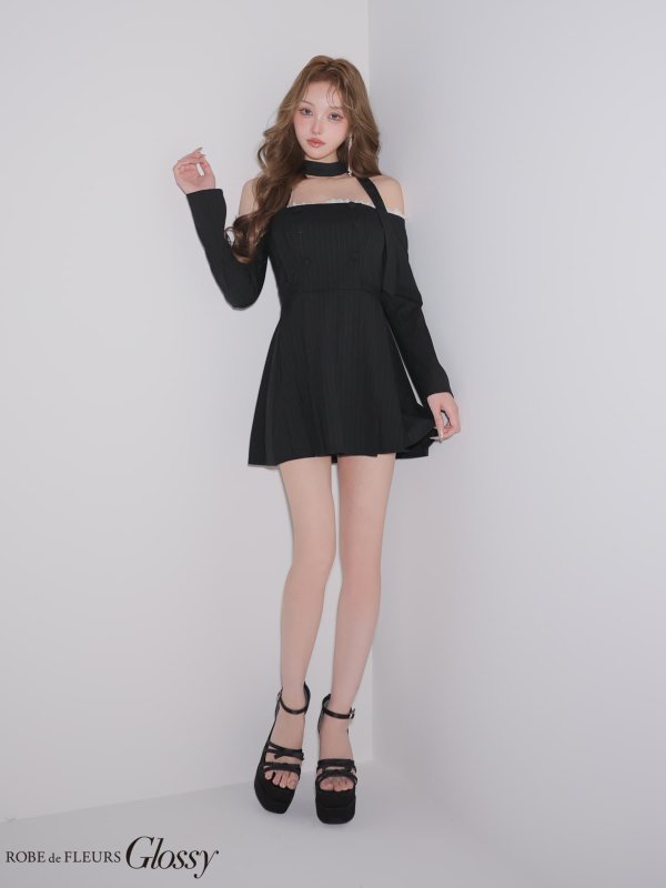 ブラック　モデル：しおん　身長：158cm　着用サイズ：Sサイズ