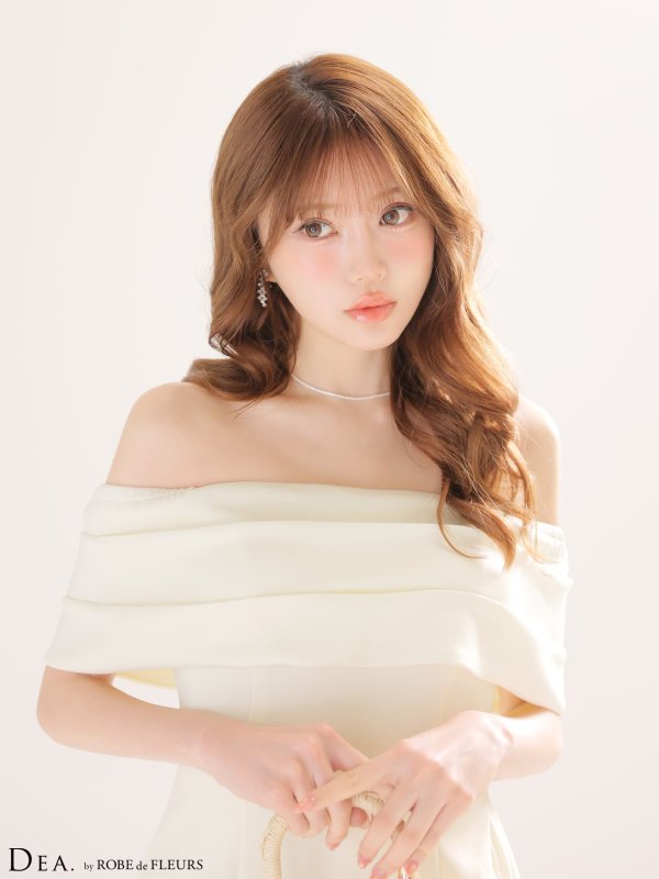 アイボリー　モデル：いおり　身長：161cm　着用サイズ：Sサイズ
