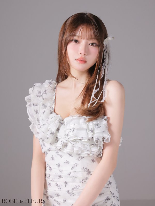 ブラック　モデル：いおり　身長：164cm　着用サイズ：Sサイズ